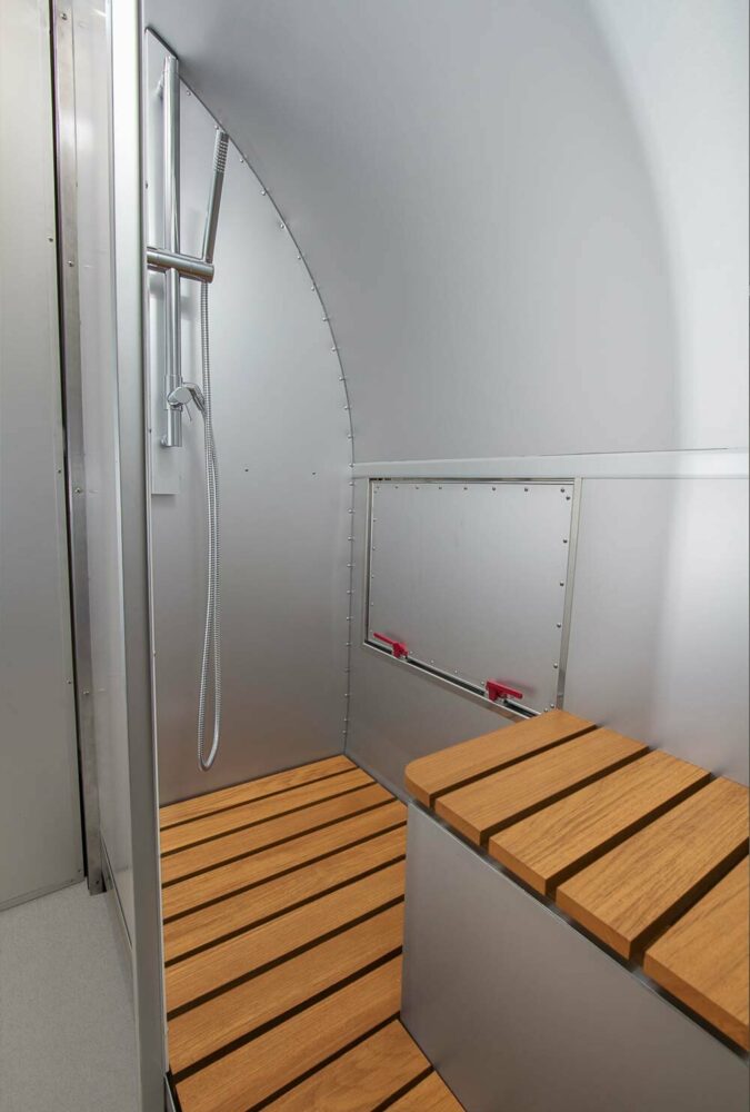 hotel-style en suite bathroom