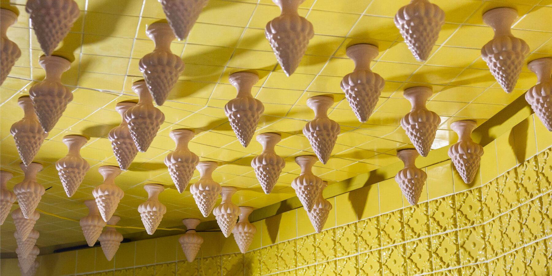 joana-vasconcelos-wedding-cake-designboom-1800