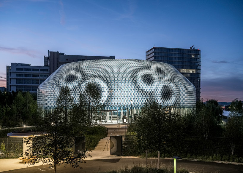 michele de lucchi + AMDL circle wrap novartis center with self-powered facade