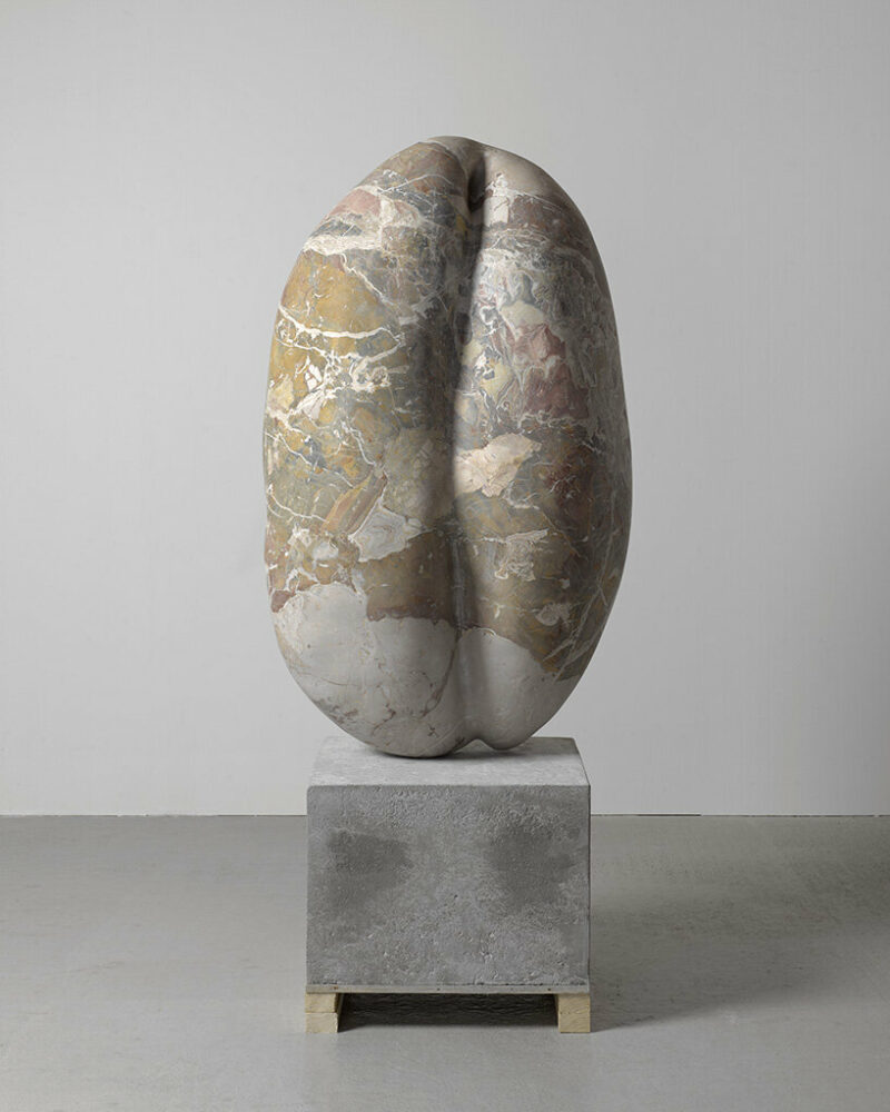 Erwin Wurm, 'Modesty,' 2021. Photo © Ulrich Ghezzi. Courtesy Galerie Thaddaeus Ropac, London Paris Salzburg. © Studio Erwin Wurm, VG Bild-Kunst, Bonn