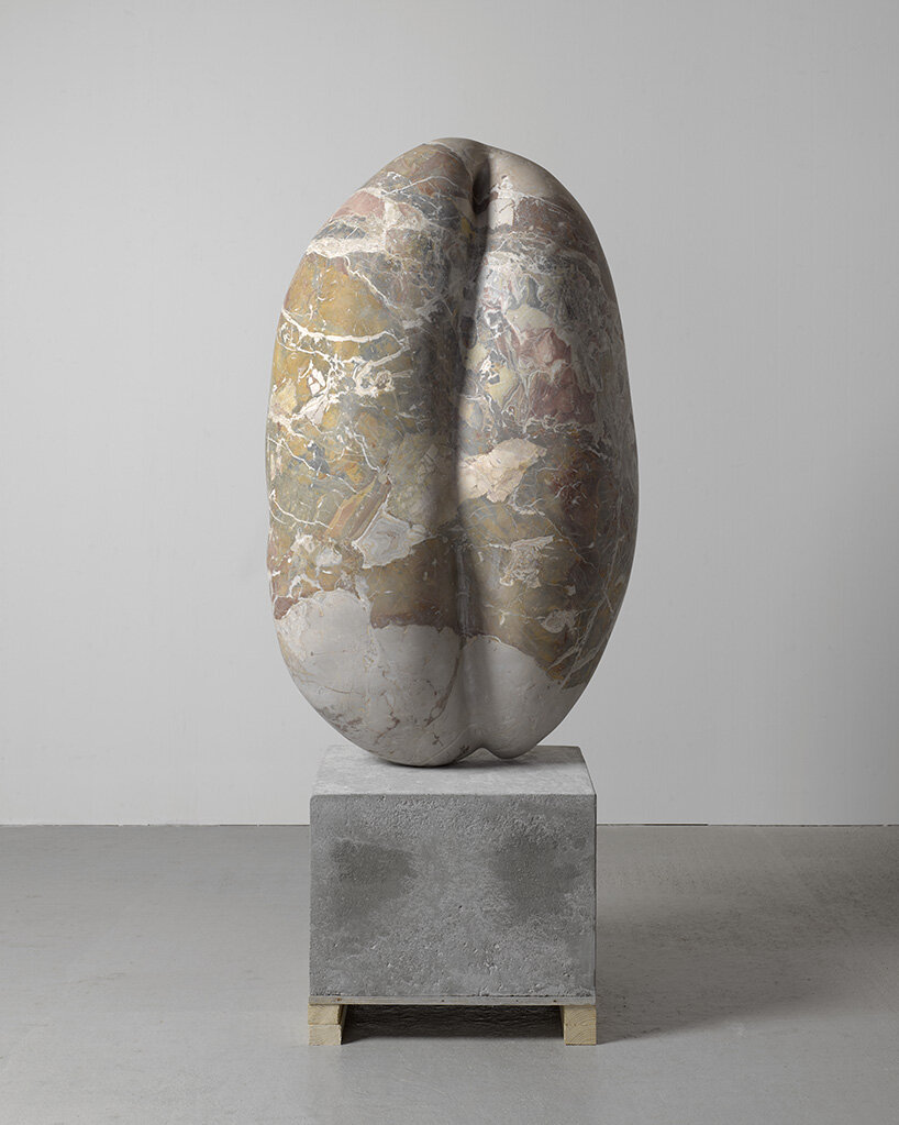 Erwin Wurm, 'Modesty,' 2021. Photo © Ulrich Ghezzi. Courtesy Galerie Thaddaeus Ropac, London Paris Salzburg. © Studio Erwin Wurm, VG Bild-Kunst, Bonn