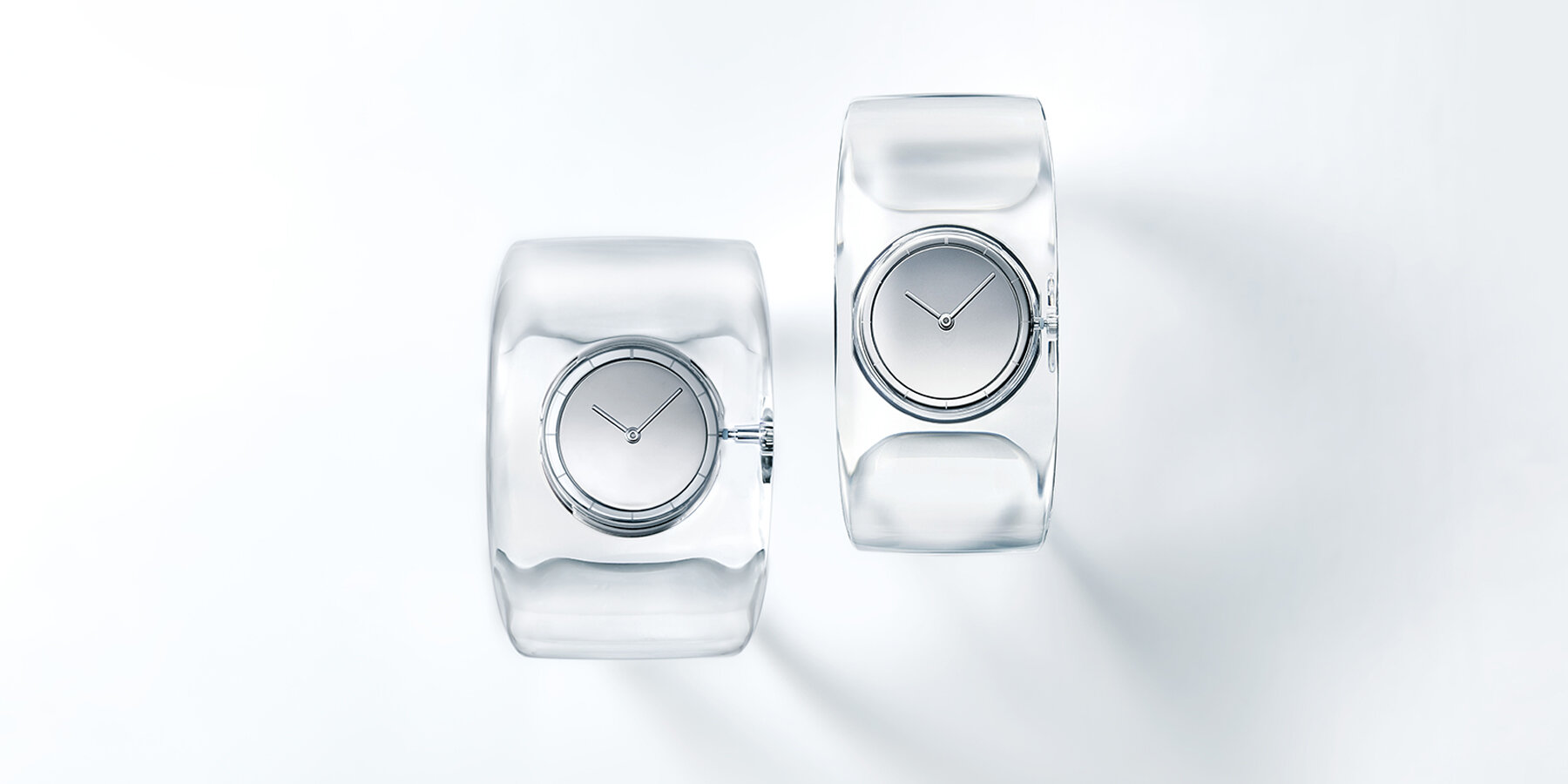 ISSEY MIYAKE O バングルウォッチ 本体 tokujin yoshioka introduces 'O-bold' to issey miyake watch series