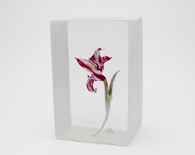 Inoue Takao, Broken Tulip, Apr. 23, 2019, t/18, 2019 | image © Tatsuki Masaru