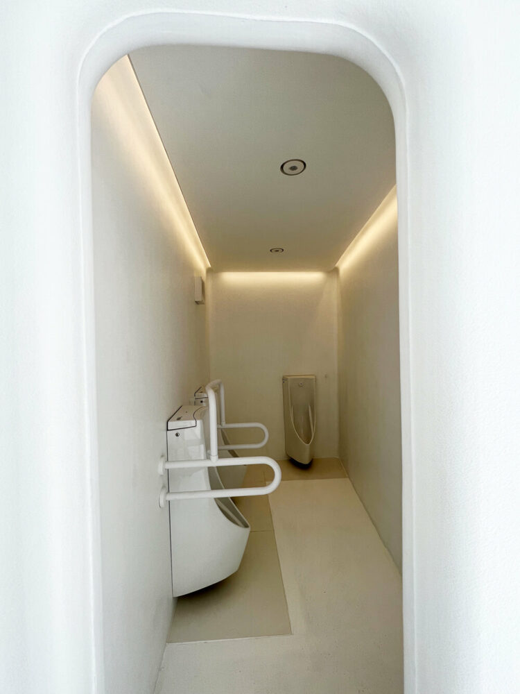 sou fujimoto designs concave ‘tokyo toilet’ as large water vessel open to all