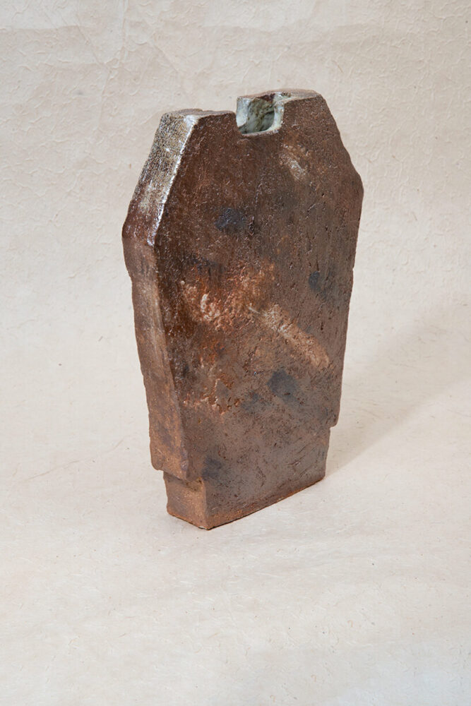 stoneware vase by François Maréchal, 42 x 31 x 6 cm | ocher-toned ceramic