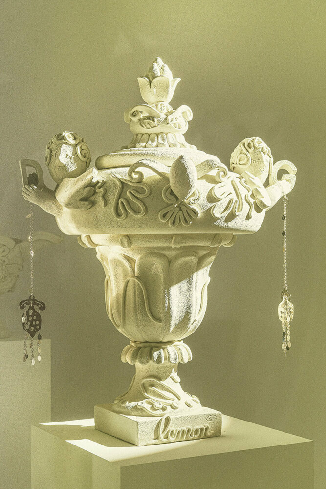 'conca con drapi' (basin with drapes) | image © Mattia Aquila, Courtesy Dolce&Gabbana