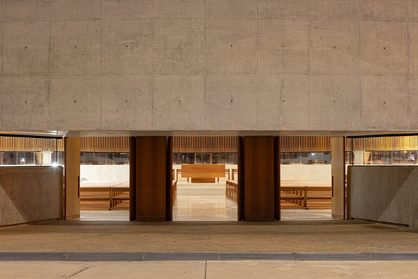 ARQBR’s strikingly modernist concrete church is an ode to the endless brazilian horizon