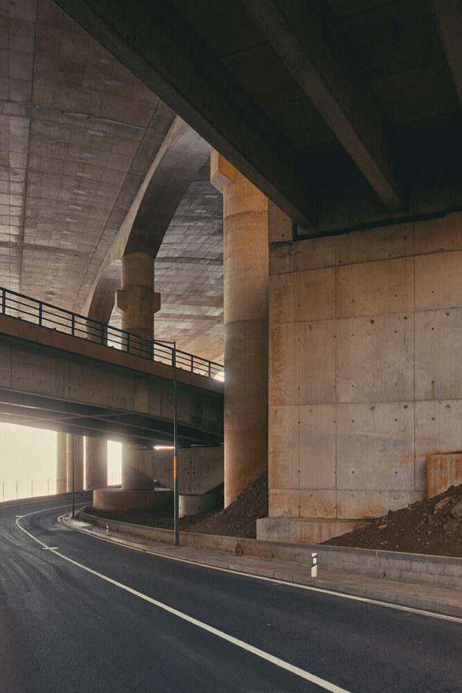 a concrete bridge for airplanes: david altrath photographs madeira’s airport runway extension