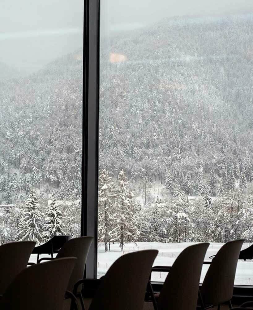 an unobstructed view of the slopes is one of the main design guides