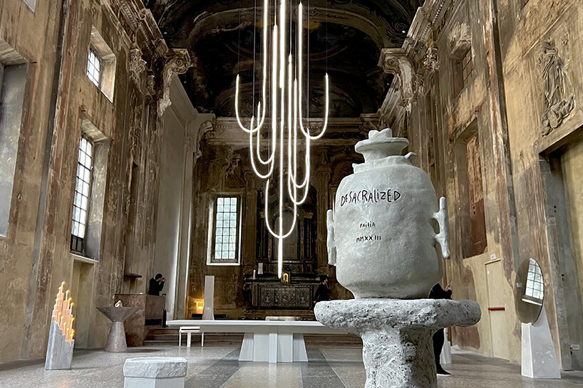 galerie philia desacralized
