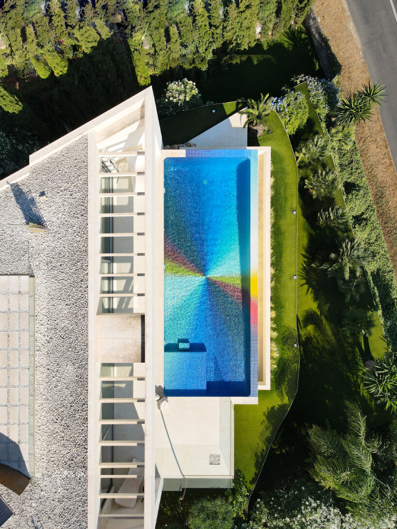felipe pantone pool mosaic