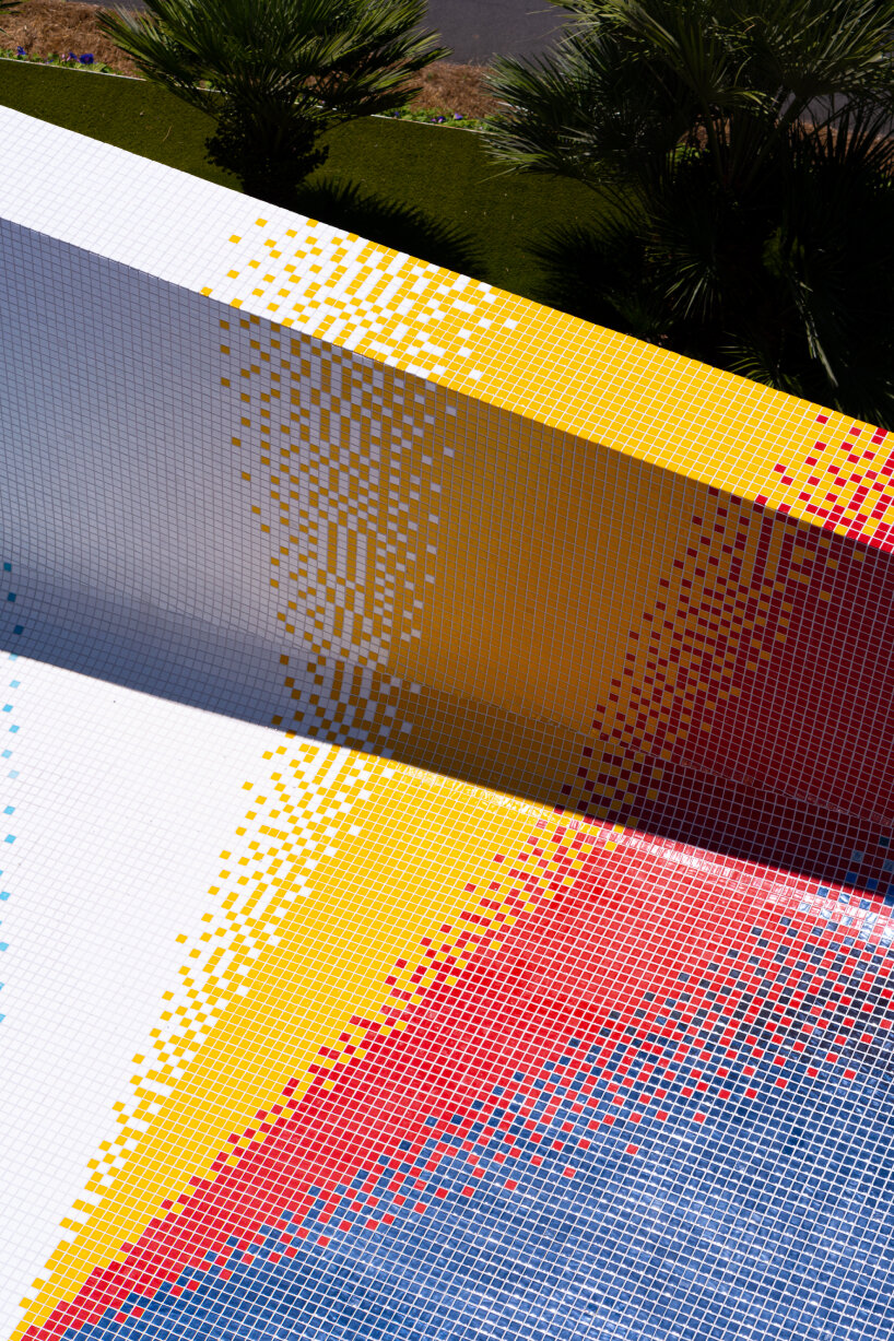 felipe pantone pool mosaic