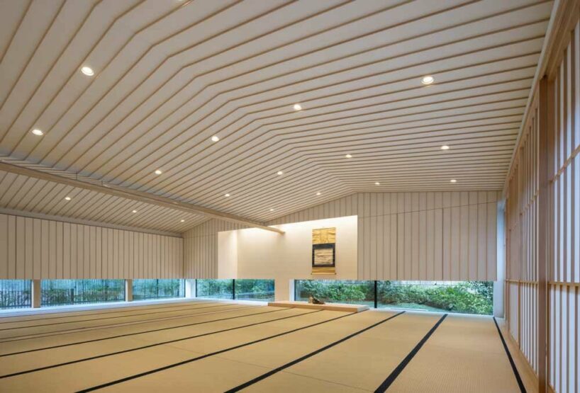 kengo kuma’s sculptural wooden structure adds a modern twist to kanjoin temple in japan