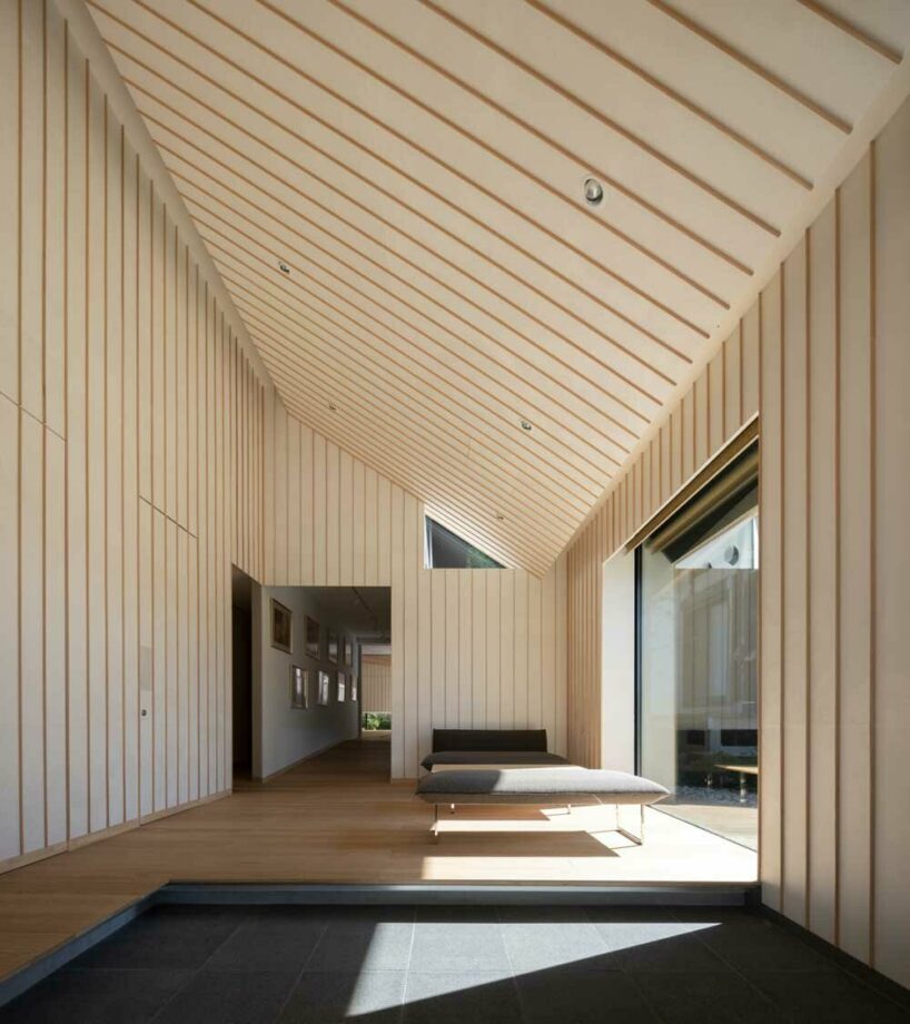 kengo kuma’s sculptural wooden structure adds a modern twist to kanjoin temple in japan