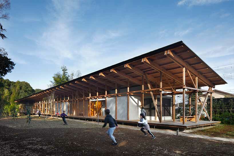 a 'place of belonging': yamazaki kentaro builds breathable senior daycare center in japan