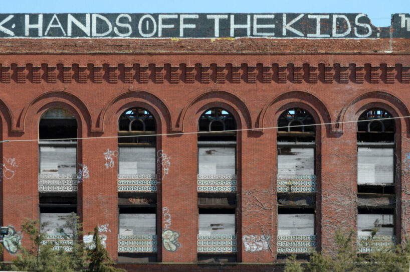 brooklyn’s century-old power plant opens as a vibrant arts venue by herzog & de meuron