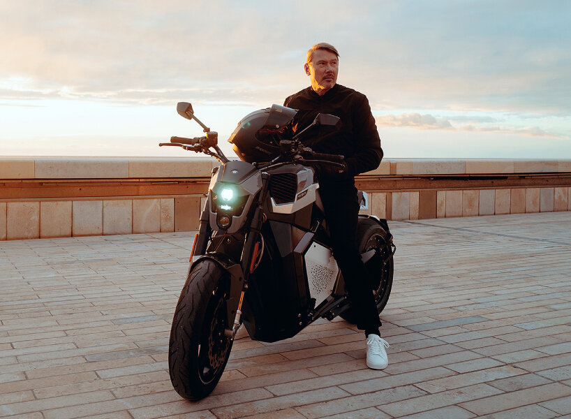 mika häkkinen superbike verge motorcycles 