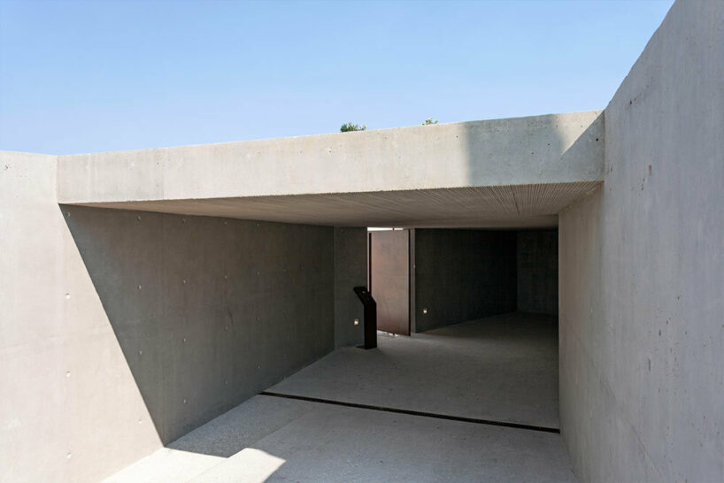 image by Yiannis Hadjiaslanis