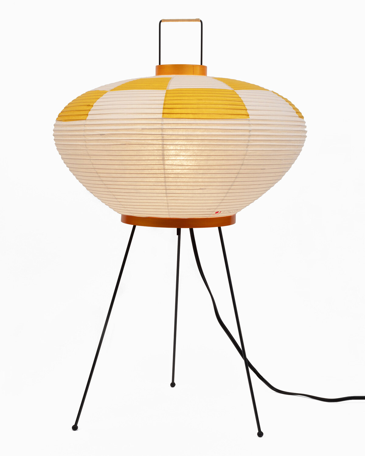 Isamu Noguchi, Akari 9AY, 1954. The Noguchi Museum Archives, 153717 | image by Kevin Noble c/o The Isamu Noguchi Foundation and Garden Museum, New York / ARS