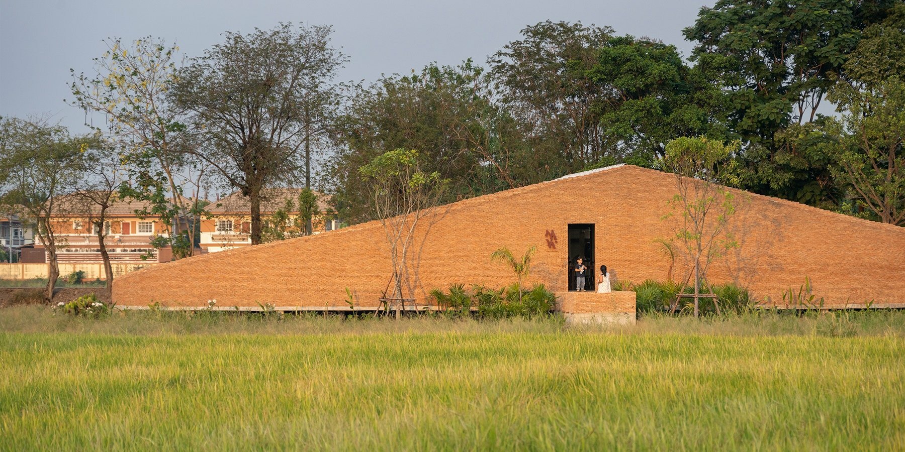 naya-café-ayutthaya-bodinchapa-architects-designboom- 2