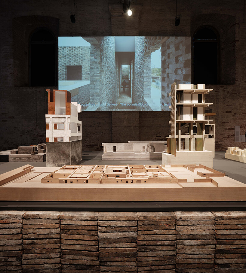 image © Pedro Pegenaute