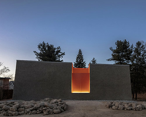 one-aftr sculpts monilithic 'doldam' house in south korean forest