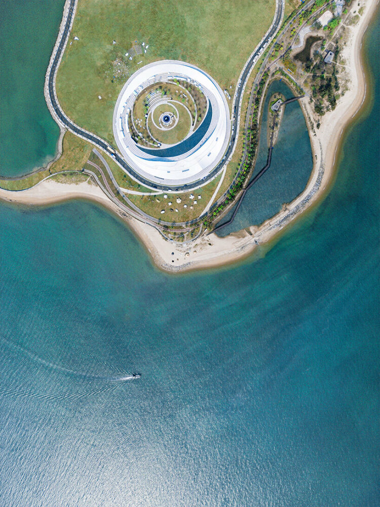 sou fujimoto’s ‘sky mountain’ curls up the coastal landscape of hainan province