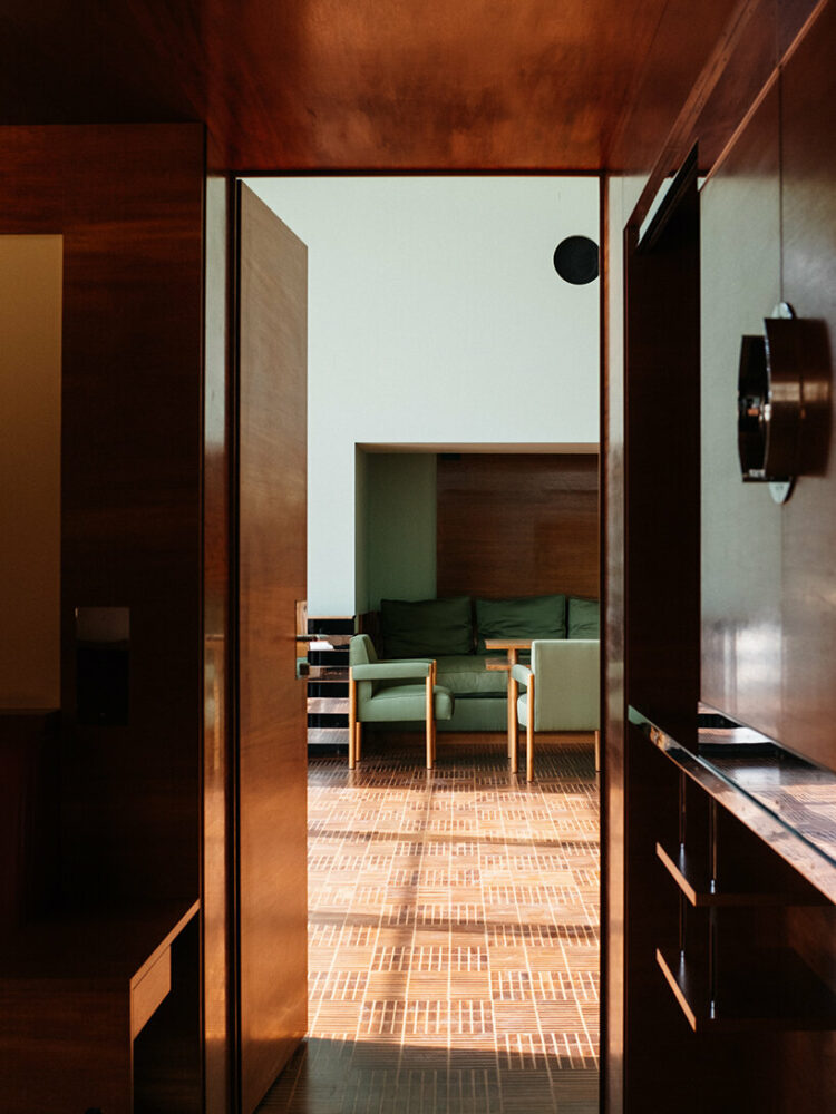 natural light generously pooling in