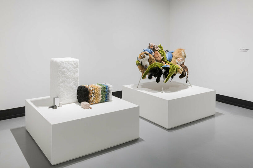 DRIFT, Materialism Banquete Chair (2023) in collaboration with Estúdio Campana, photography by Ding Musa