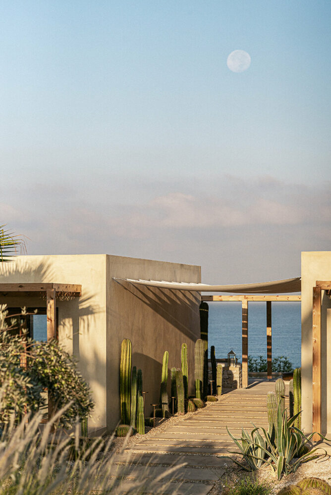 nestled in coastal lebanon, ‘butler’s table’ by carl gerges architects is a tribute to the sun