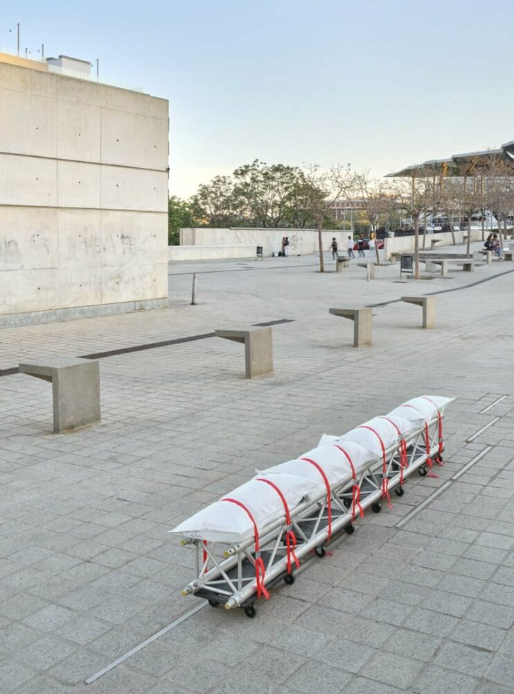 air cushions are filled with air out of every neighbourhood in Barcelona before bringing them back to the pavilion