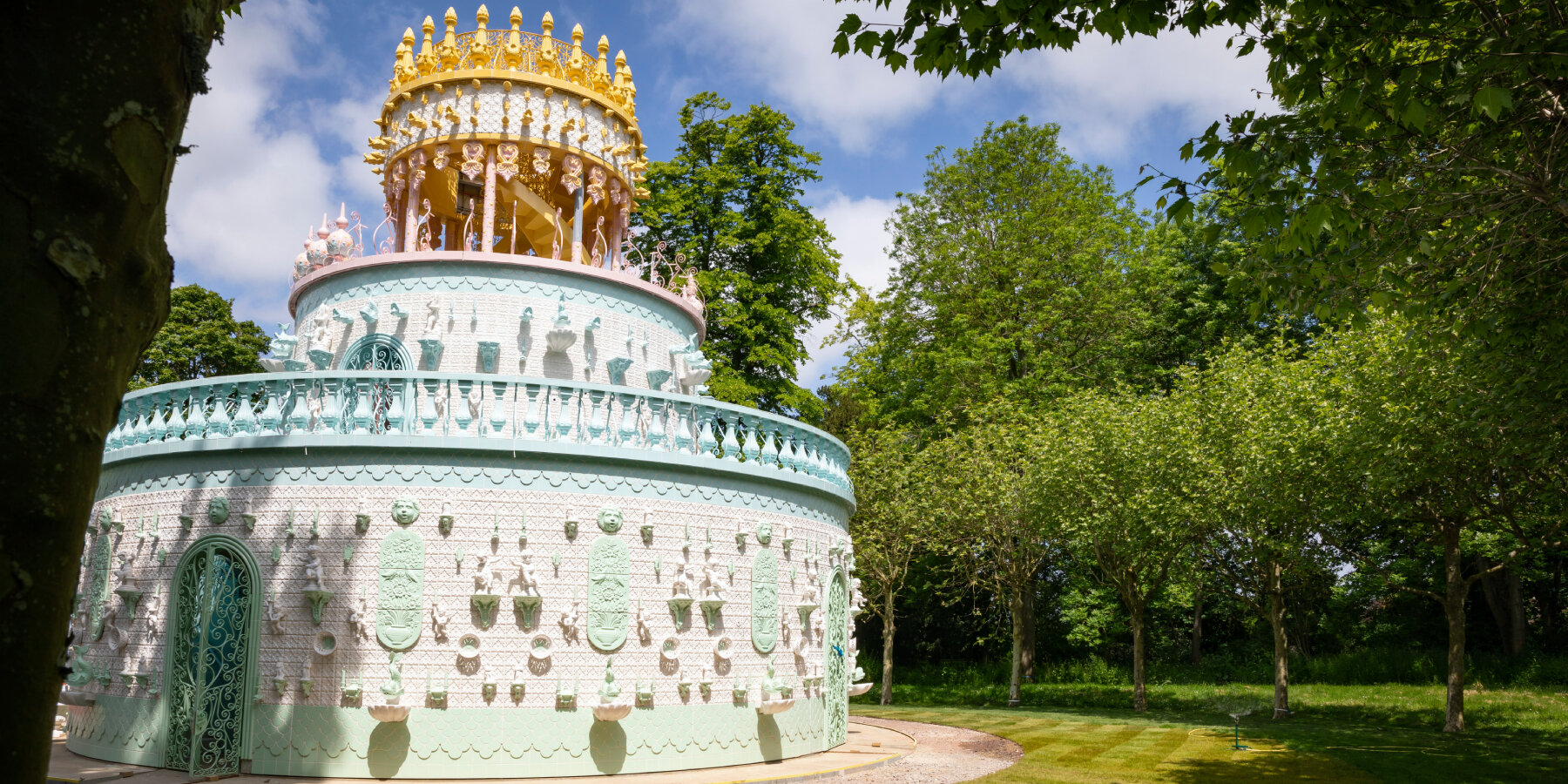 joana-vasconcelos-wedding-cake-designboom-ban2