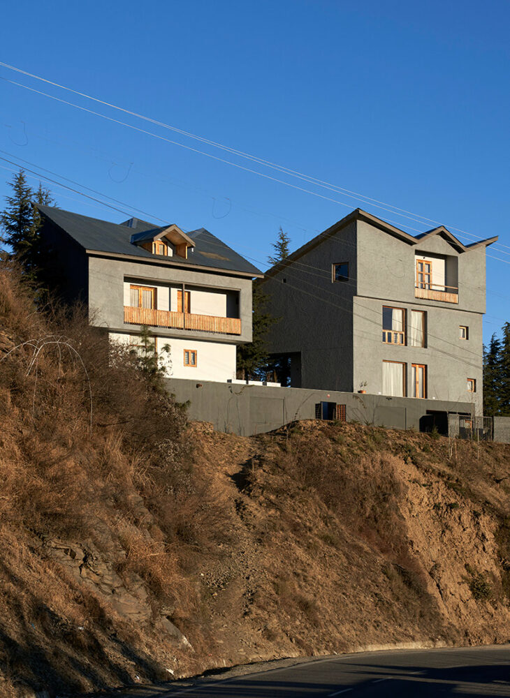 villa fagu with jagged roof ‘choreographs’ rainwater flow in arid western himalayas