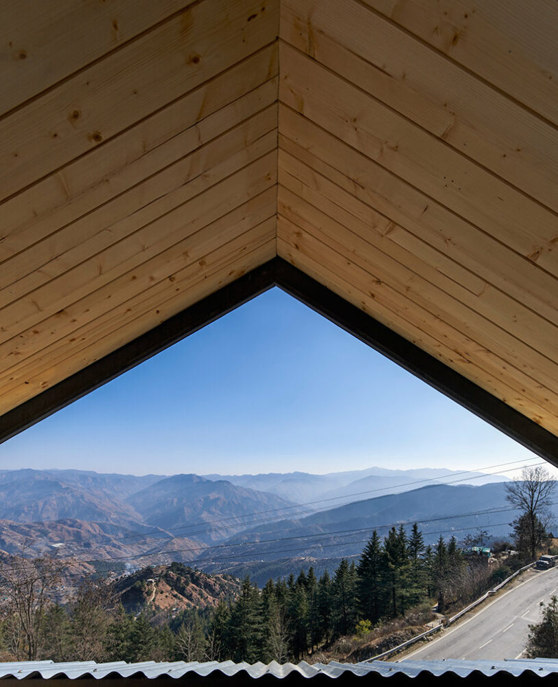 villa fagu with jagged roof ‘choreographs’ rainwater flow in arid western himalayas