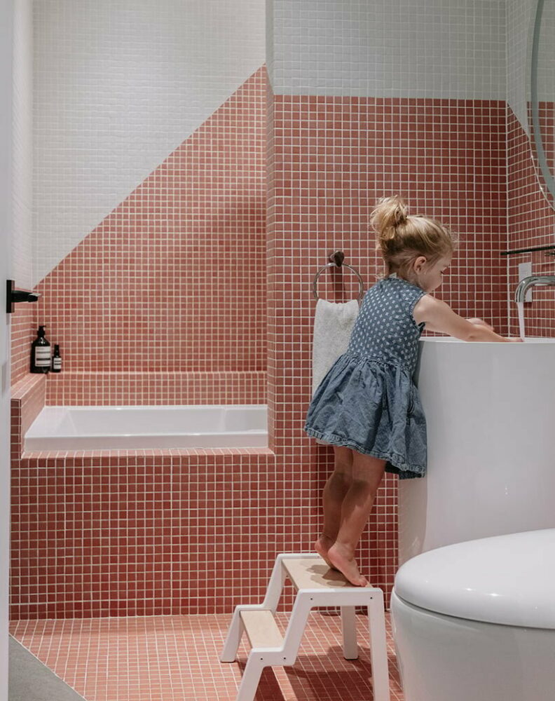 alternating single-slope roofs top oakhill house nestled in canadian dense forest