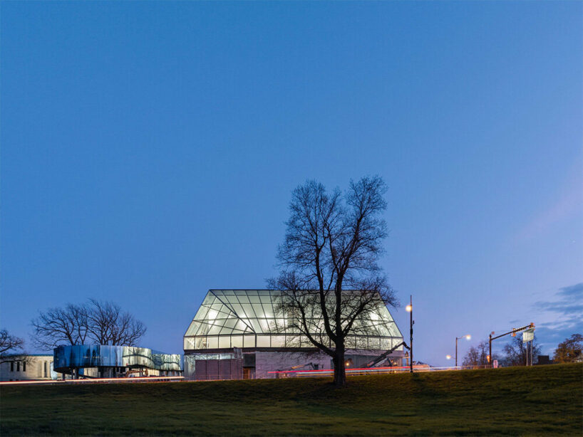 OMA’s buffalo AKG art museum opens, inviting the public under its transparent facade