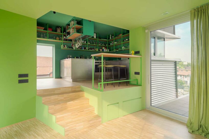 ELASTICOfarm clusters irregular boxes to form ‘the hole with the house around’