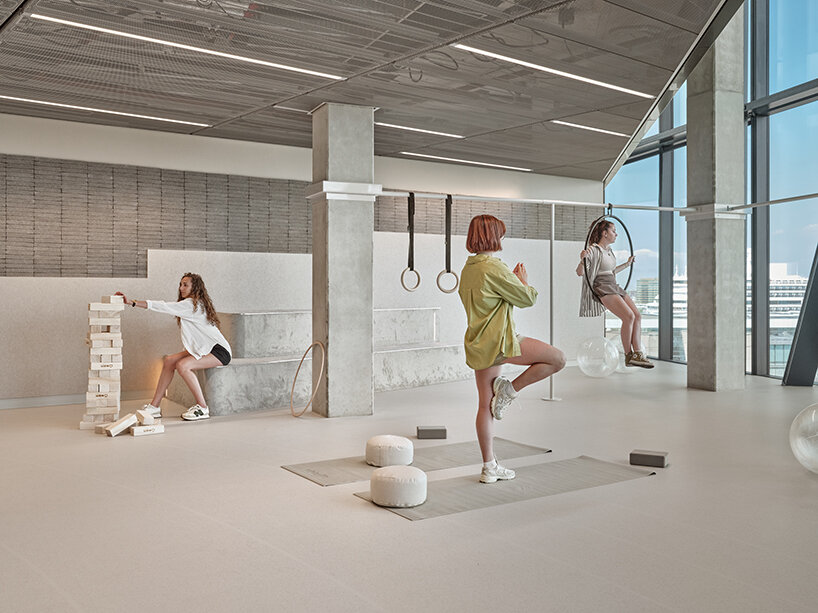 studio modijefsky booking.com 