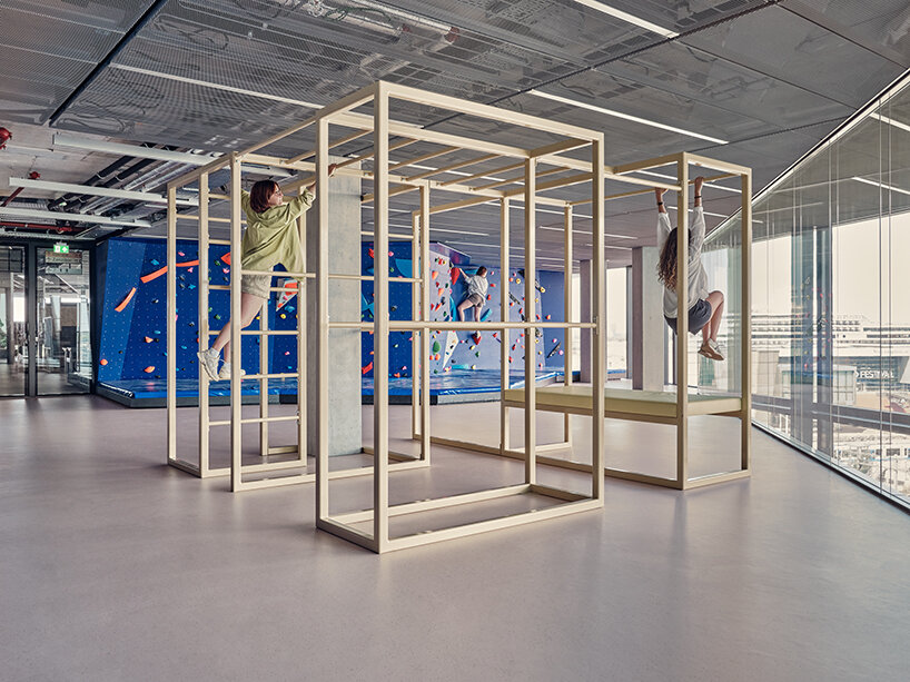 studio modijefsky booking.com 