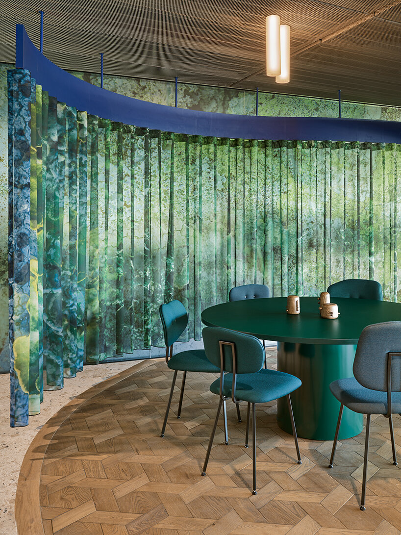 studio modijefsky booking.com 