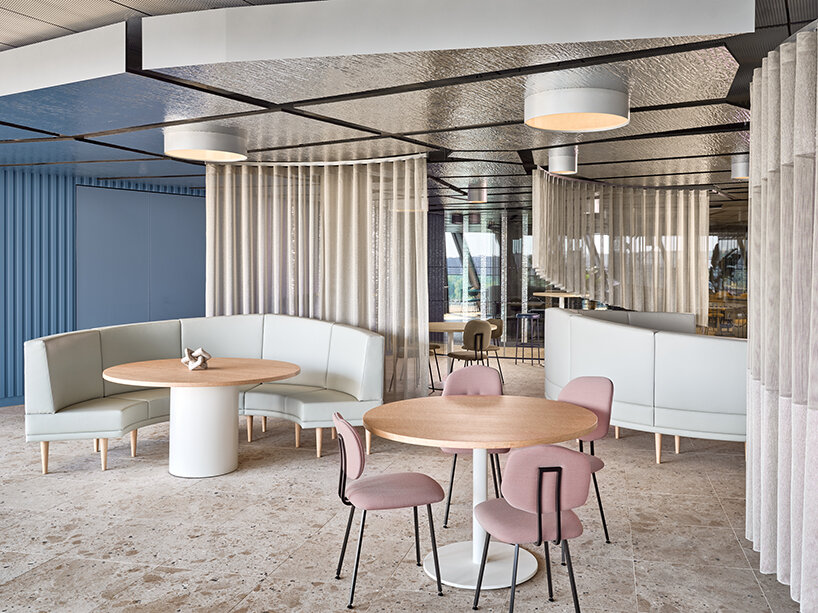 studio modijefsky booking.com 