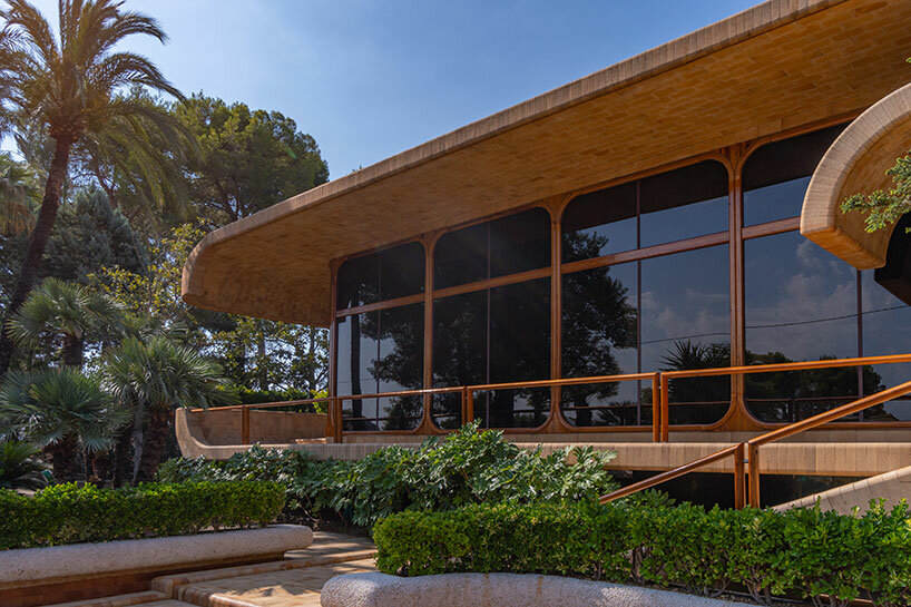 felipe pantone casa axis