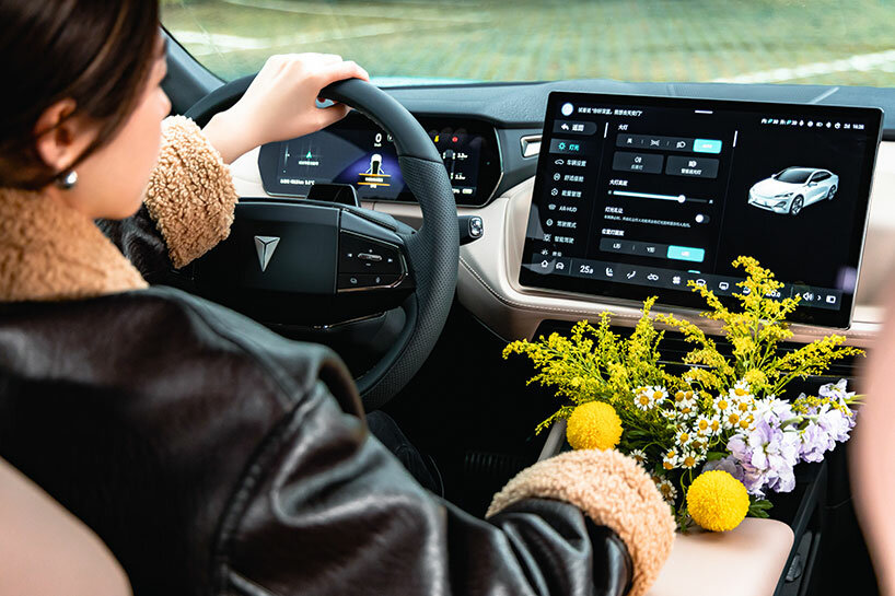 deepal changan SL03 goes full-electric with battery, hydrogen-fuel or hybrid drives