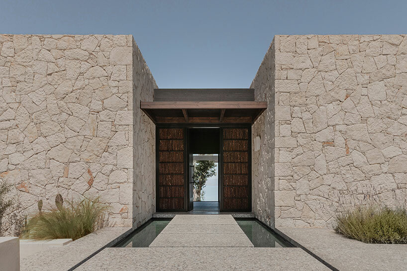 O Lofos residence in Crete, image by Ana Santl
