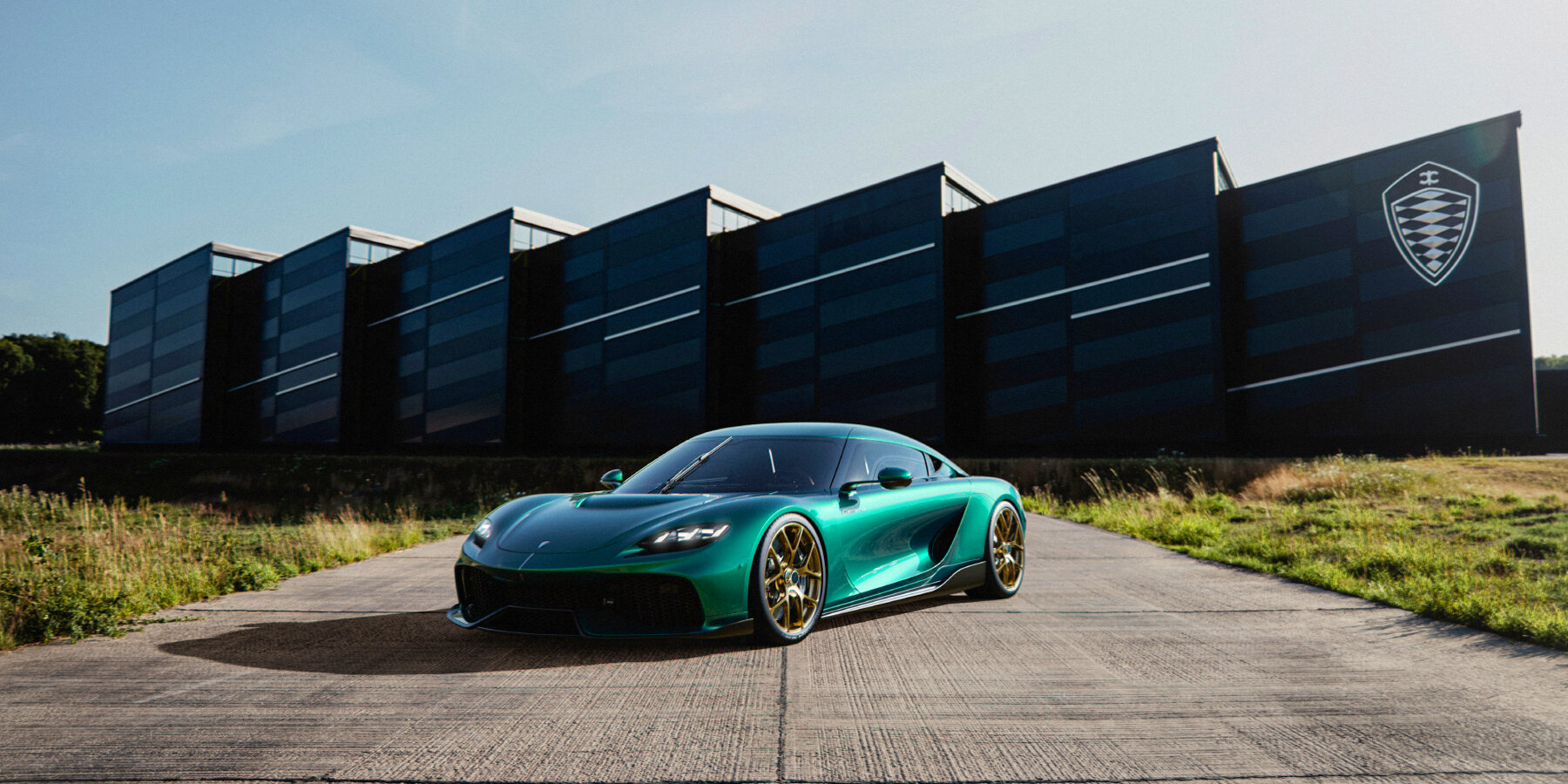 koenigsegg-gemera-hybrid-megacar-designboom-ban