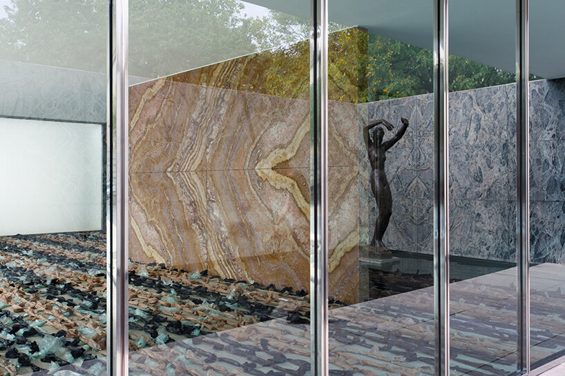 mies van der rohe barcelona pavilion the cost of money 