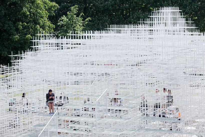 Serpentine Pavilion, Sou Fujimoto Architects. © Iwan Baan