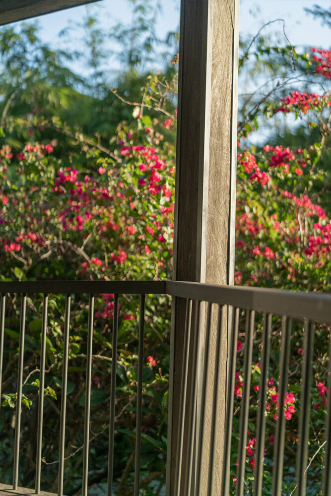 stilt studios embeds nature-infused treehouse restaurant within bali’s lush oasis