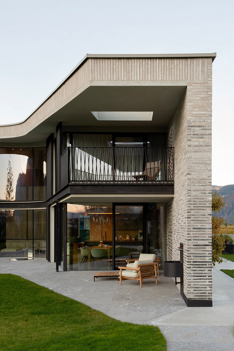 vernacular architecture twists with modern lines for modusarchitects' visibilio house in italy