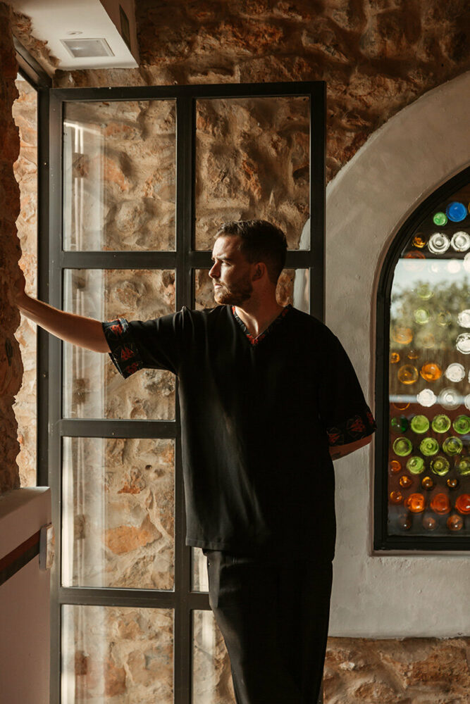 Vicente Ganesha has created a special clothing collection linked to the visual language of Zitya